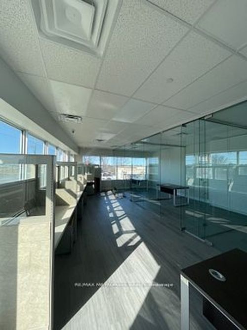 201-9889 Markham Rd, Markham, ON, L6E0B7 | Card Image