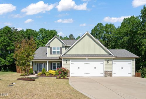 153 Shady Oaks Dr, Benson, NC, 27504-6787 | Card Image