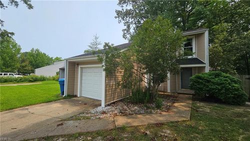 1520 Bridle Creek Blvd, Virginia Beach, VA, 23464-7908 | Card Image