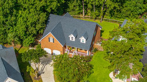 8631 Woodland Walk, North Charleston, SC, 29420-7441 | Card Image