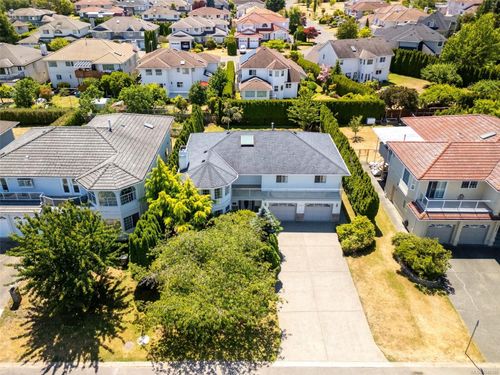 1847 El Sereno Dr, Victoria, BC, V8N6K4 | Card Image