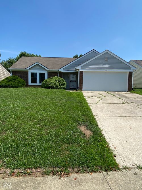 2717 N Rural St, Indianapolis, IN, 46218-5802 | Card Image