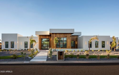 6026 E Pershing Ave, Scottsdale, AZ, 85254-3837 | Card Image