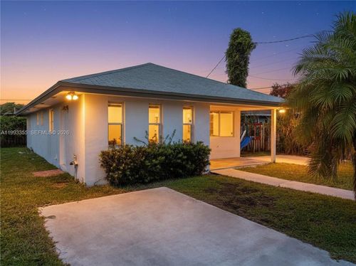 1616 7th Pl, Florida City, FL, 33034-1814 | Card Image