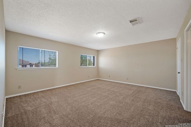 8023 Chestnut Cedar Dr, House other with 3 bedrooms, 3 bathrooms and null parking in Converse TX | Image 14
