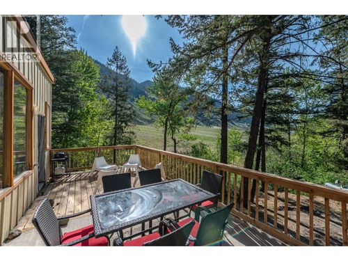 2636 11th St, Keremeos, BC, V0X1N6 | Card Image