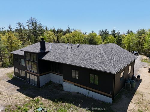 1052 Buckeye Rd, Mactier, ON, P0C1H0 | Card Image