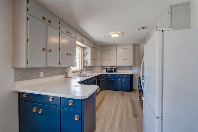 300 Pleasant Dr, House other with 3 bedrooms, 2 bathrooms and null parking in Waunakee WI | Image 24