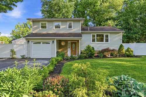5 Mckinley St, Edison, NJ, 08820-1761 | Card Image