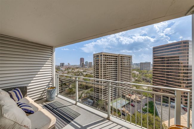 APT-2214 - 3883 Turtle Creek Blvd, Condo with 2 bedrooms, 2 bathrooms and null parking in Dallas TX | Image 27