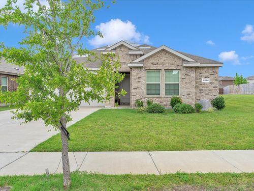4000 Huntington Dr, Denton, TX, 76209-8669 | Card Image