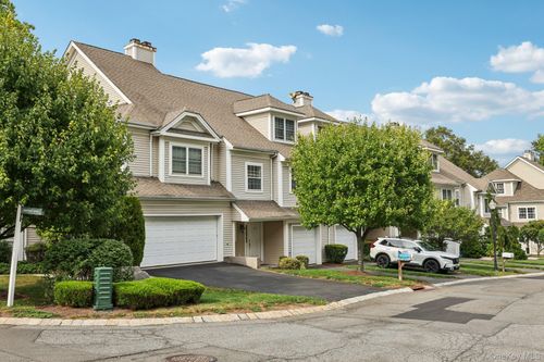 27-27 Crystal Hill Dr, Pomona, NY, 10970-2601 | Card Image