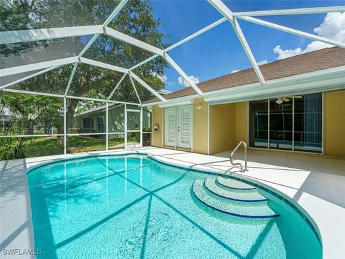 88-5347 Whitten Dr, NAPLES, FL, 34104-5300 | Card Image