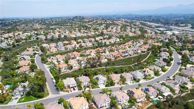27153 Woodbluff Rd, House other with 5 bedrooms, 5 bathrooms and 3 parking in Laguna Hills CA | Image 37
