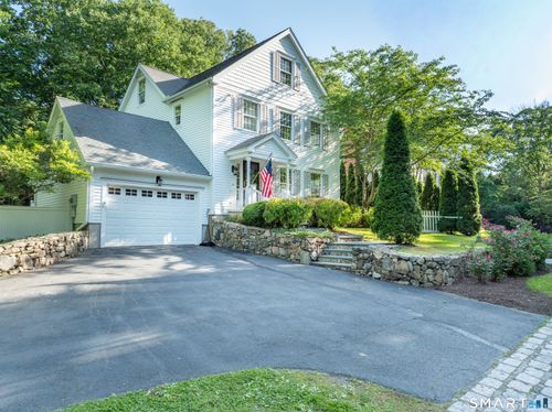93 West Ave, Darien, CT, 06820-4410 | Card Image