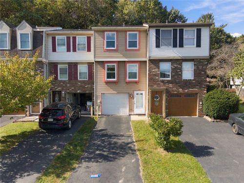 423 Ten Point Ln, Cranberry Township, PA, 16066-4449 | Card Image