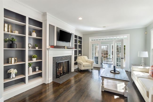 3 E High St, House other with 4 bedrooms, 5 bathrooms and 6 parking in Dartmouth MA | Image 8