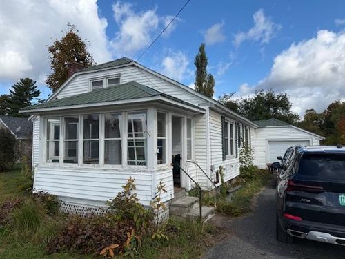 46 Wilkins St, Morristown, VT, 05661-6002 | Card Image