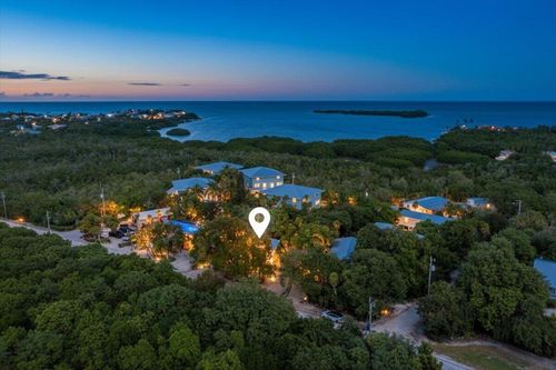 22 Stirrup Key Blvd, Marathon, FL, 33050-2928 | Card Image