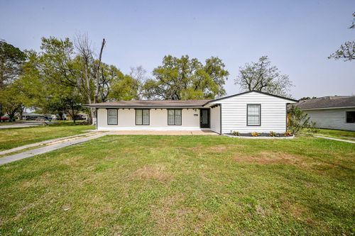7471 Lakehurst Dr, Houston, TX, 77087-6120 | Card Image