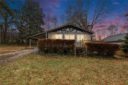 4246 Compton Dr, Winston Salem, NC, 27107-4514 | Card Image