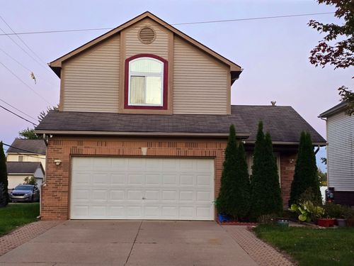 14757 Hampden St, Taylor, MI, 48180-6101 | Card Image