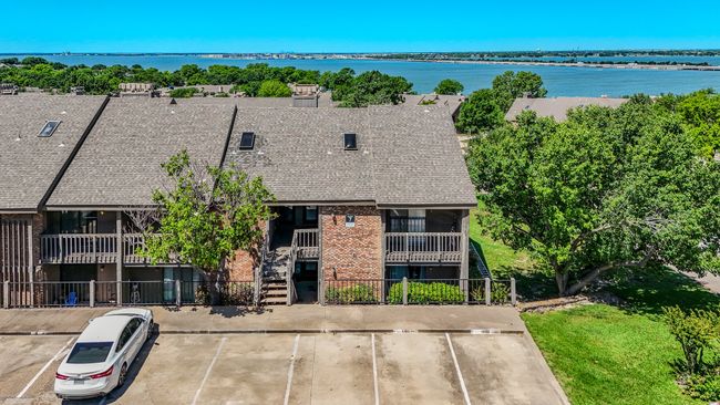 1006 Signal Ridge Pl, Condo with 2 bedrooms, 2 bathrooms and null parking in Rockwall TX | Image 5