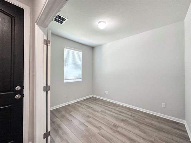 Flex Room next to the front entrance | Image 12
