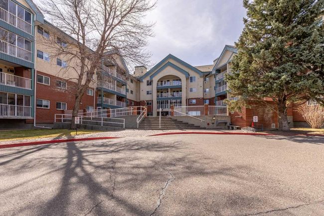 321 - 20 3 St S, Condo with 2 bedrooms, 2 bathrooms and 1 parking in Lethbridge AB | Image 4