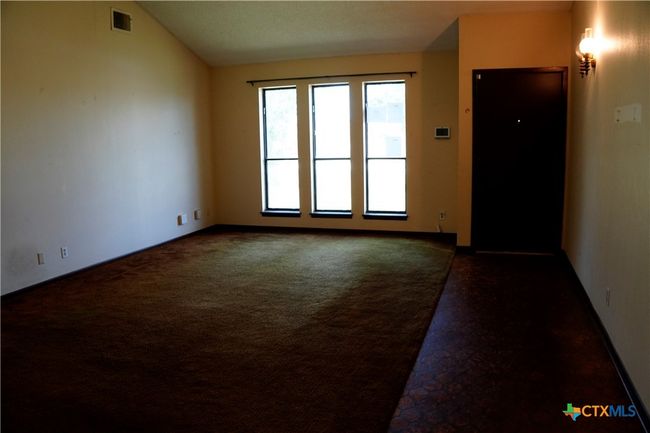living room | Image 8
