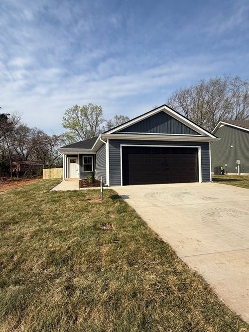 2663 Scott Dr, Clarksville, TN, 37042-5707 | Card Image