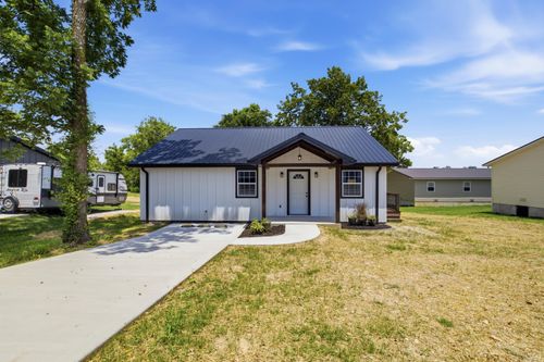 110 W Clinton St, Mansfield, MO, 65704-9525 | Card Image