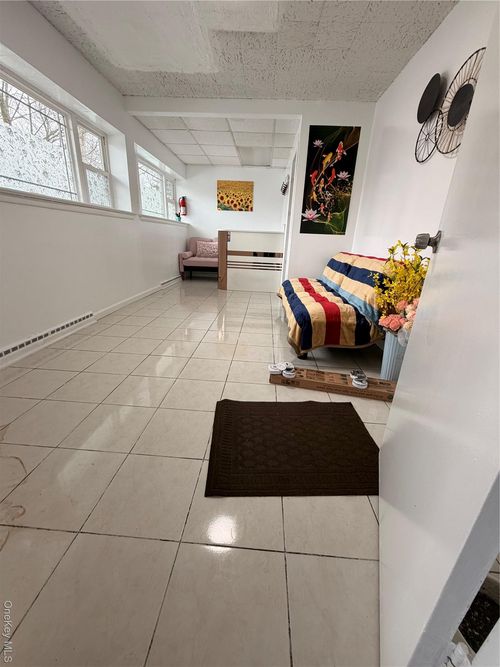 397 Palmer Ave, Mamaroneck, NY, 10543-2537 | Card Image