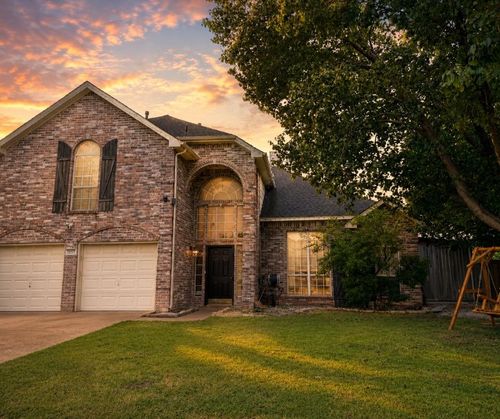 1137 Robin Cir, Midlothian, TX, 76065-6784 | Card Image