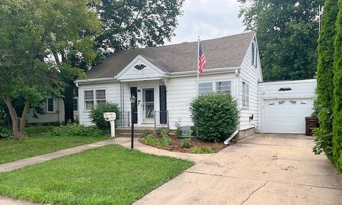 512 S 2nd St, Rochelle, IL, 61068-2037 | Card Image