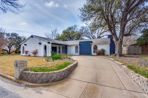 15642 Overmead Cir, Dallas, TX, 75248-4229 | Card Image