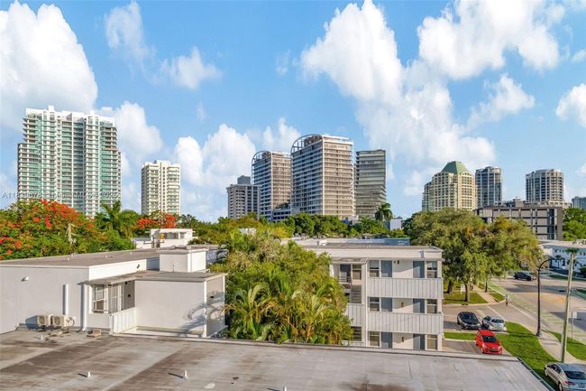 APT-402 - 3051 Sw 27 Th Ave, Condo with 1 bedrooms, 1 bathrooms and null parking in Miami FL | Image 14