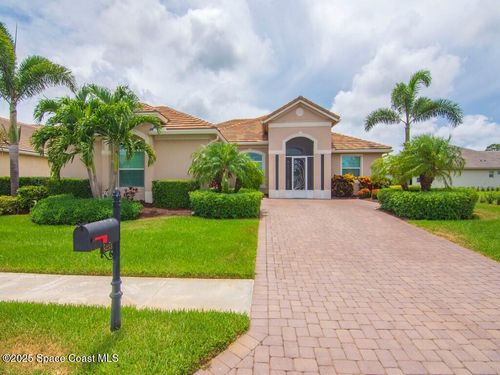 8255 Heather Ct, Vero Beach, FL, 32967-2942 | Card Image