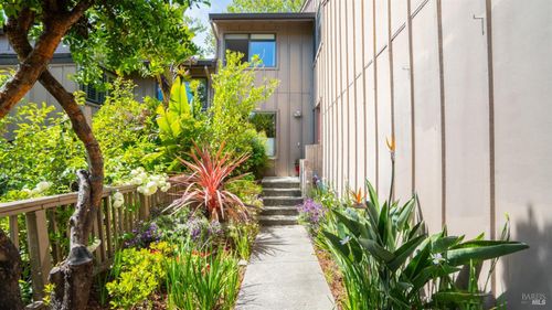 5 Charmaine Court, Novato, CA, 94949 | Card Image