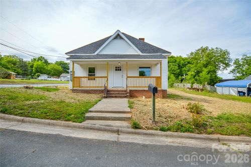 730 W Oakwood Ave, Albemarle, NC, 28001-3240 | Card Image