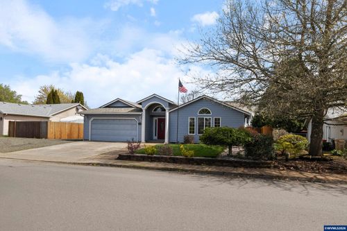 454 Sw Wyatt St, Dallas, OR, 97338 | Card Image