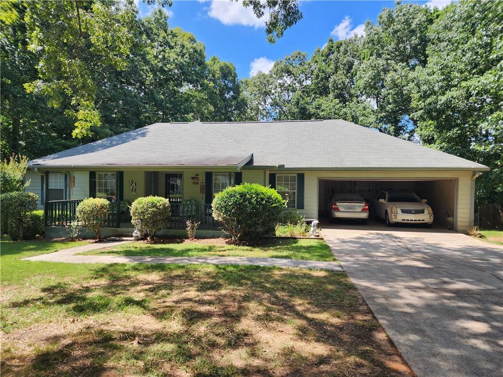 Wildrose Ct, Hampton, GA 30228