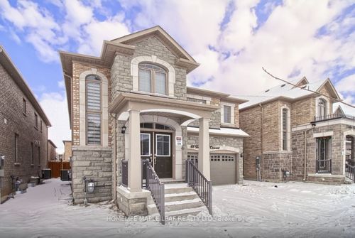 48 Farringdon Cres, Brampton, ON, L7A4Z6 | Card Image