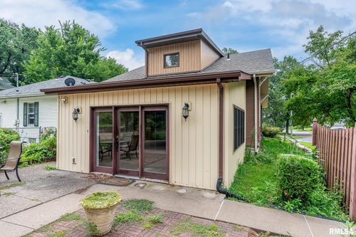 2501 20th Ave, Rock Island, IL, 61201-4745 | Card Image