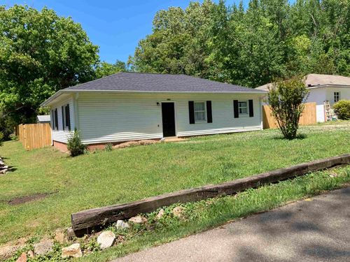 220 Forrest St, Selmer, TN, 38375-1706 | Card Image