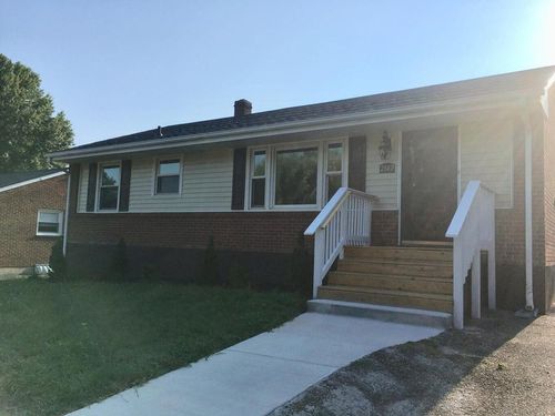 2142 Ellison Ave, Salem, VA, 24153-5936 | Card Image