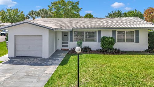 8208 Nw 14th St, Plantation, FL, 33322-4630 | Card Image