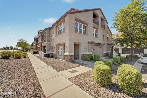 2233 E Huntington Dr, Phoenix, AZ, 85040-5405 | Card Image