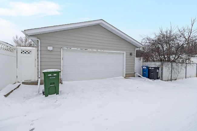 80 Best Cres, House detached with 4 bedrooms, 2 bathrooms and 2 parking in Red Deer AB | Image 5