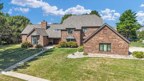 4004 Golf Creek Dr, Champaign, IL, 61822-9207 | Card Image